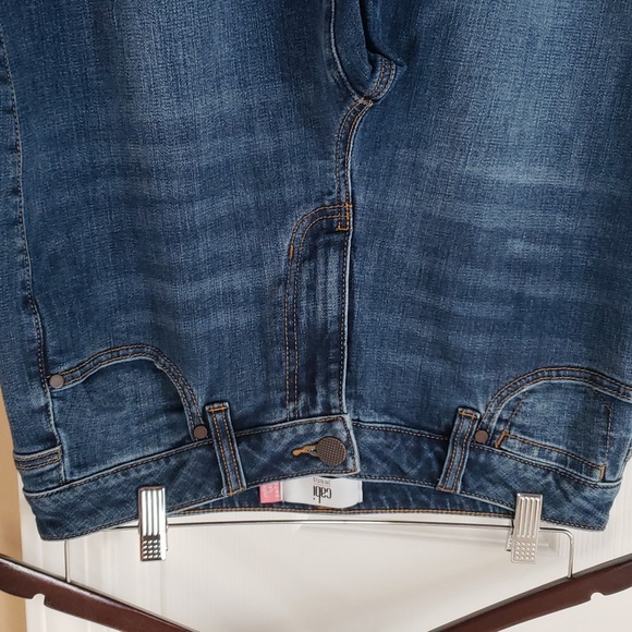 CAbi Sz 10 cropped womens jeans - #49-T💛 - Picture 2 of 7